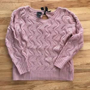 Pink detailed sweater with black bow